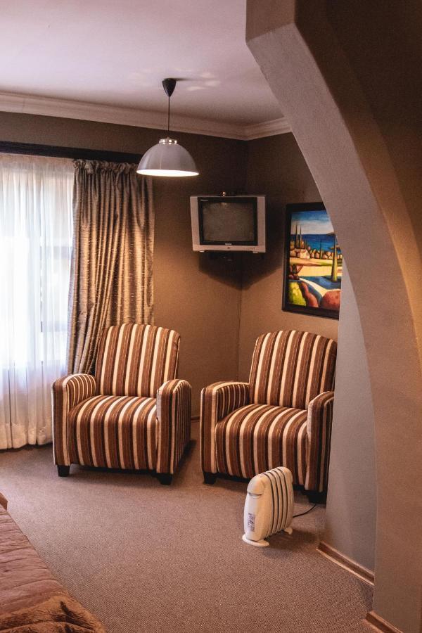 פרטוריה Bass Lake Country Lodge מראה חיצוני תמונה